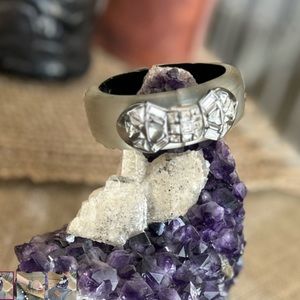 ALEXIS BITTAR SILVER GRAY LUCITE BANGLE BRACELET CRYSTAL